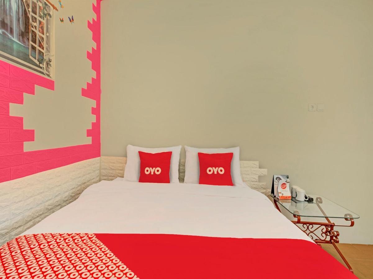 Oyo 3208 Villa Inn App Trawas Bintaro Syariah Prigen Exterior photo