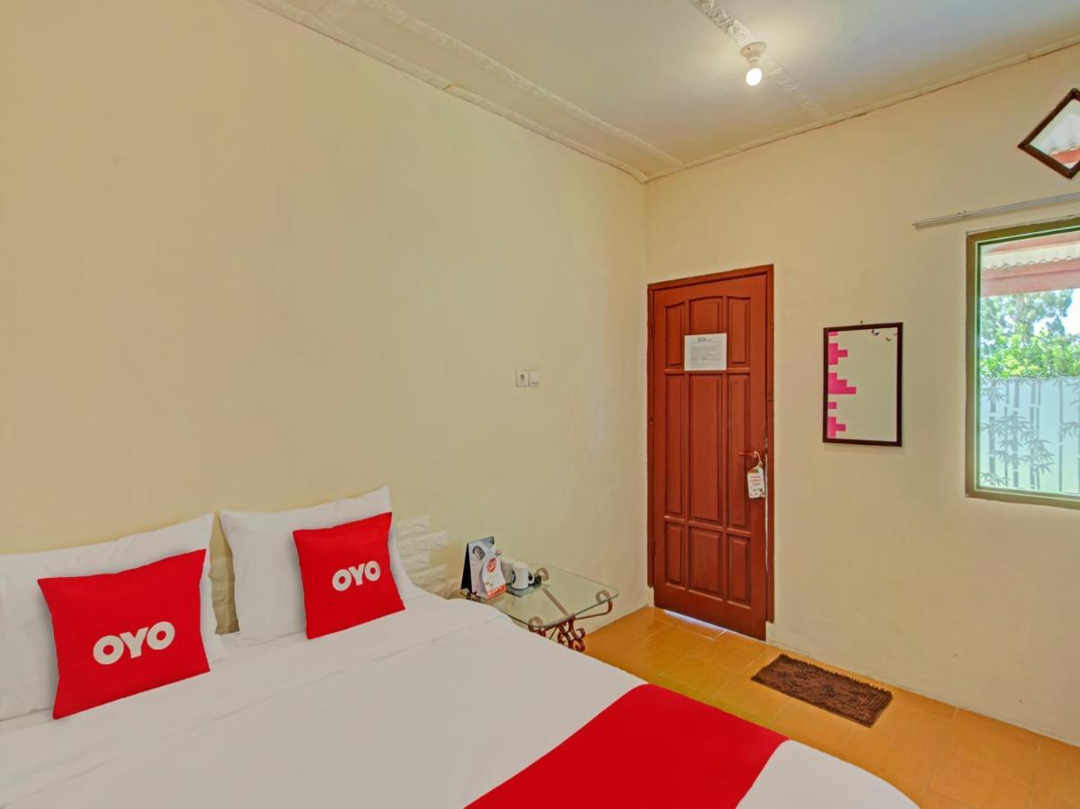 Oyo 3208 Villa Inn App Trawas Bintaro Syariah Prigen Exterior photo